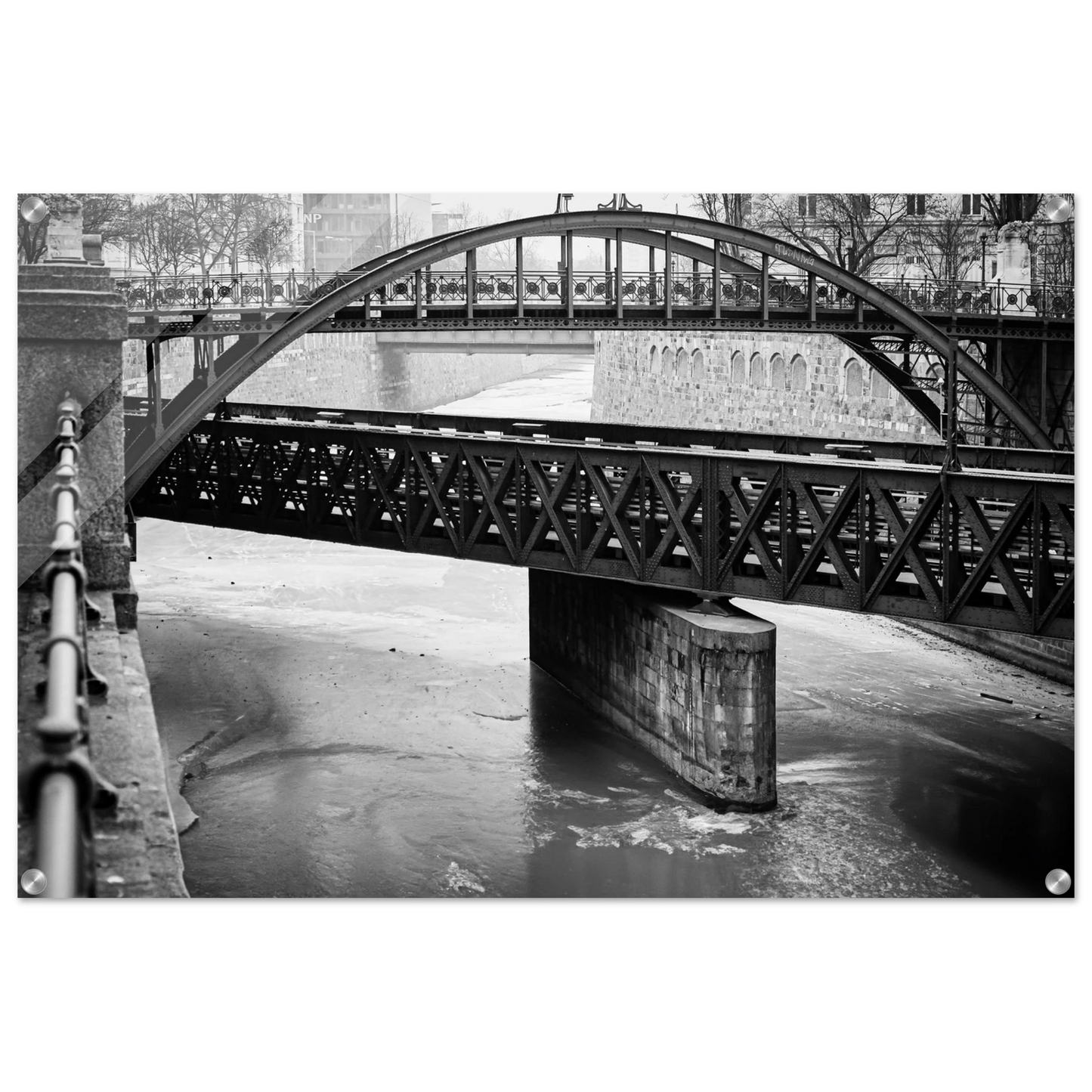 d826e385-43fa-4c1b-8a00-19b554755402